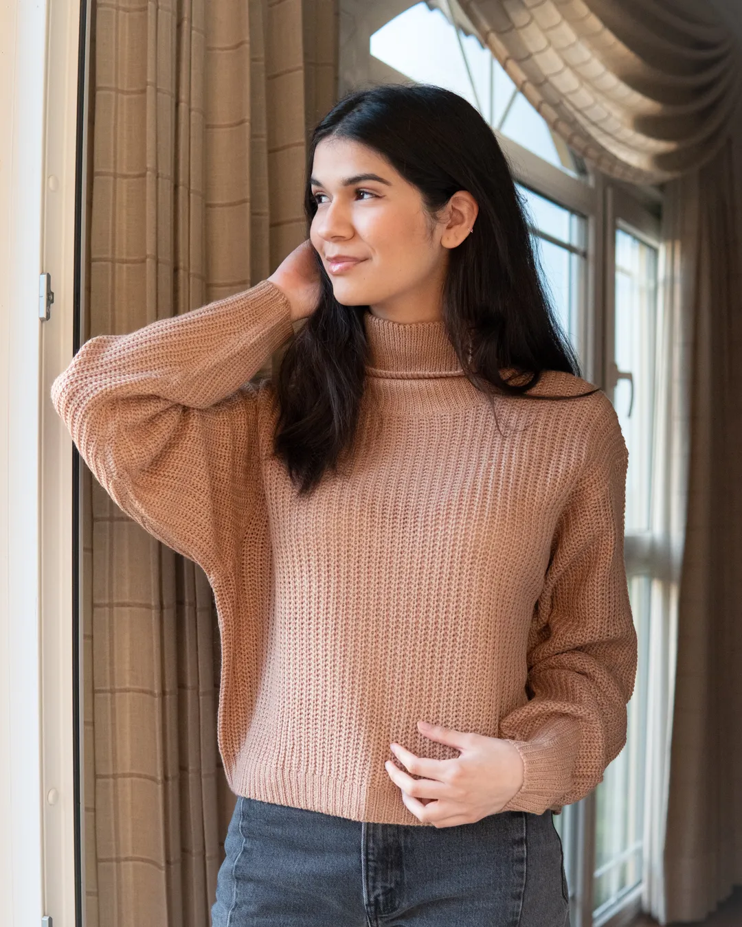 Ribbed Knit Turtleneck Cropped Sweater